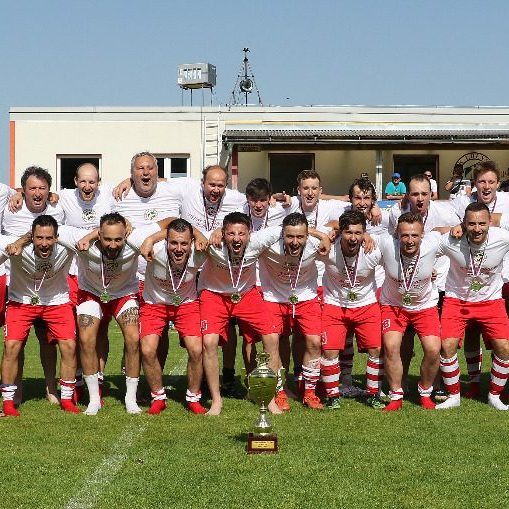 Oslavy 1. místa I.B sk.B 2021/2022